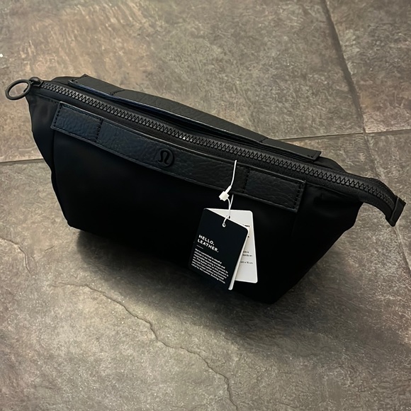 lululemon athletica Bags Bnwt Lululemon Travel Easy Kit In Black